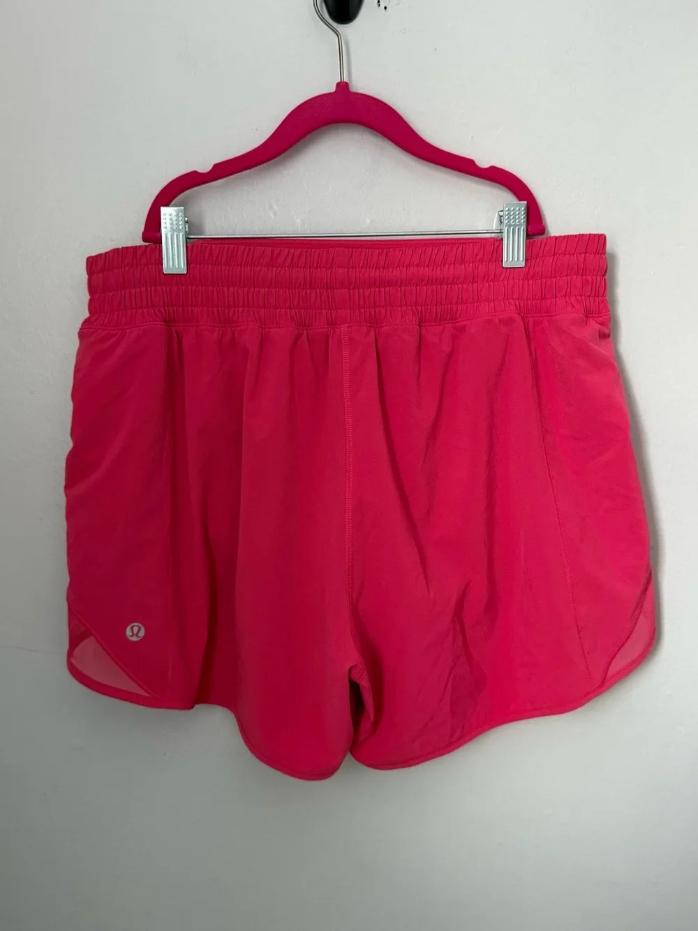 Lululemon Hotty Hot High-Rise Lined Short 4